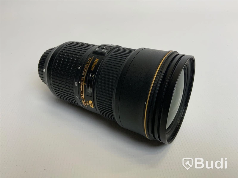 Nikon Objektiv. AF-S NIKKOR 24-70mm f/2.8E ED VR