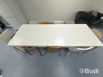 Matbord IKEA EKEDALEN med 9 olika stolar
