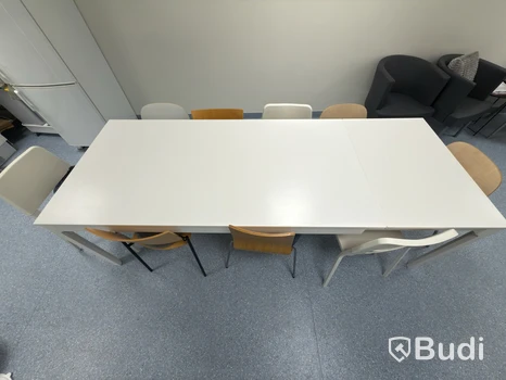 Matbord IKEA EKEDALEN med 9 olika stolar