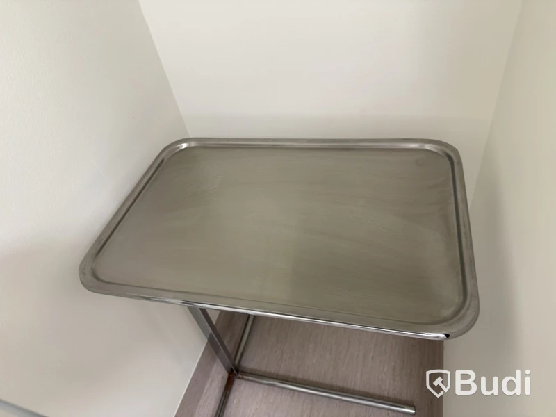 2 avlastningsbord i rostfritt stål