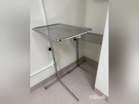 2 avlastningsbord i rostfritt stål