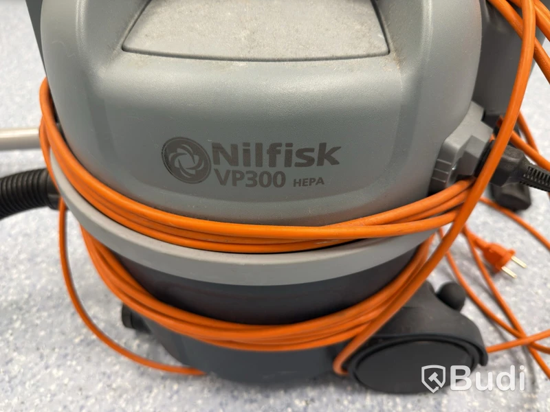 Nilfisk VP300 HEPA vacuum cleaner, 800 W