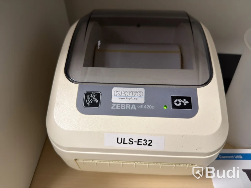 Kinnarps document storage cabinet with two printers