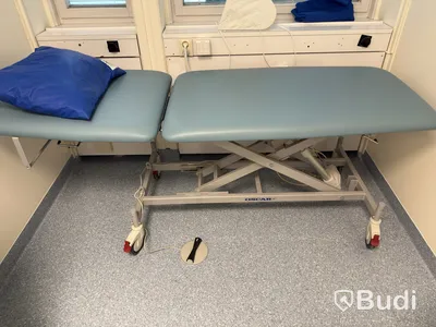 Electric Oscar Med Tec operating table