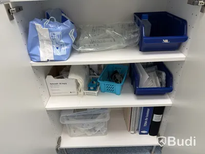 Storage cabinets, 2 pcs, white with glass tops