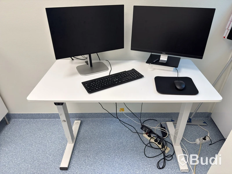 Height-adjustable desk with office chair