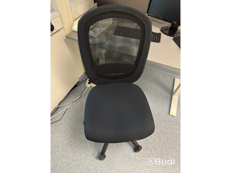 Height-adjustable desk with office chair
