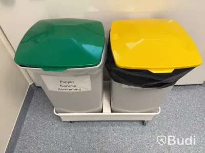 Sopkärl, 2 st med rullvagn