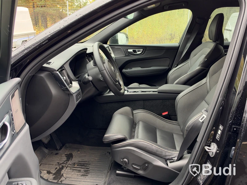 Volvo XC60 Recharge T6 AWD | 20,080 km | 2026