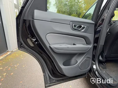 Volvo XC60 Recharge T6 AWD | 20,080 km | 2026