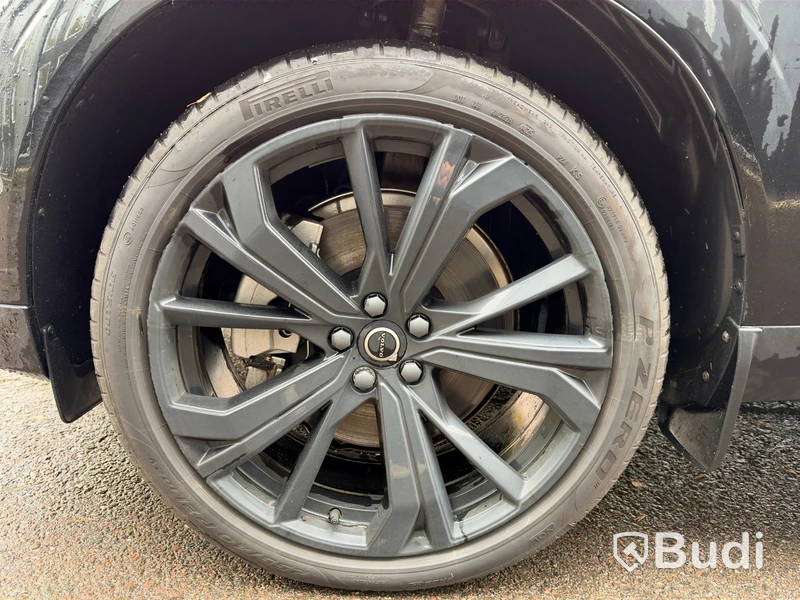 Volvo XC60 Recharge T6 AWD | 20,080 km | 2026