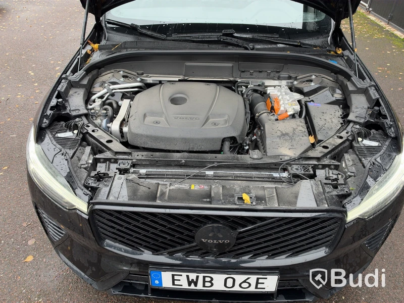 Volvo XC60 Recharge T6 AWD | 20,080 km | 2026
