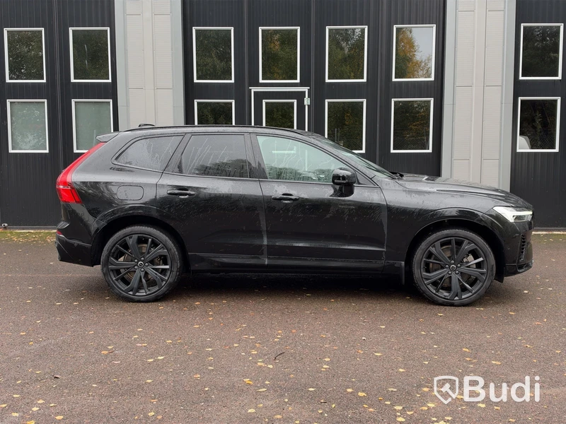 Volvo XC60 Recharge T6 AWD | 20,080 km | 2026