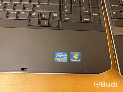 Laptops, kontorsmöbler, UPS m.m.