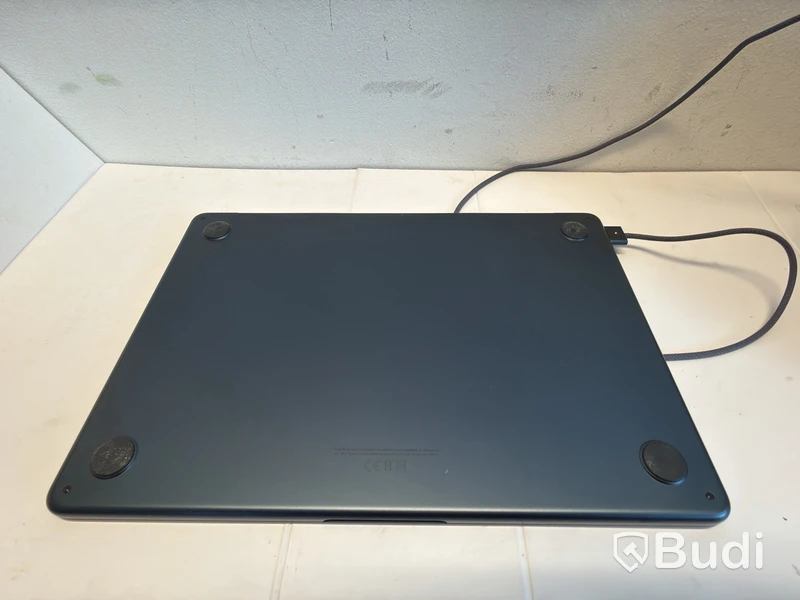 Laptop Apple MacBook Air, M3, 16 GB RAM, 256 GB SSD