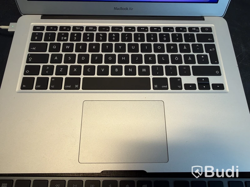 MacBook Air 13-inch, 2017, i5, 8 GB