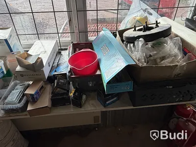 Byggmaskiner & material