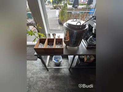 Cafétillbehör, kaffebryggare och servering