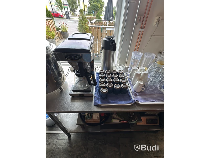 Cafétillbehör, kaffebryggare och servering