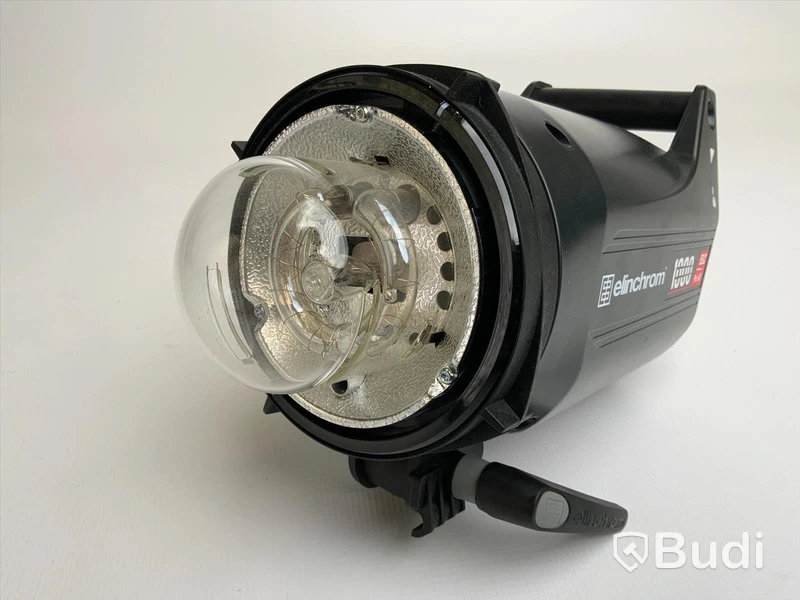 Elinchrom ELC Pro HD 1000. 1st blixtrar, 1st elsladd och 1st syncsladd.