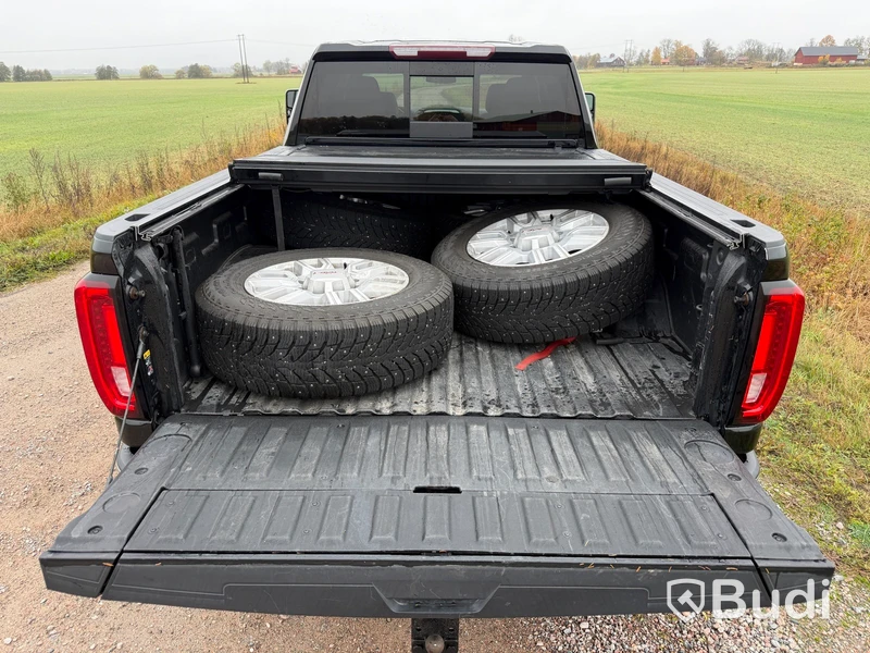Pickup Truck GMC Sierra 2500 HD Crew Cab 6.6 V8 Duramax 4WD - 2021
