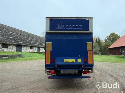 Dragbil Iveco Daily 40C18 -2009 & Trailer