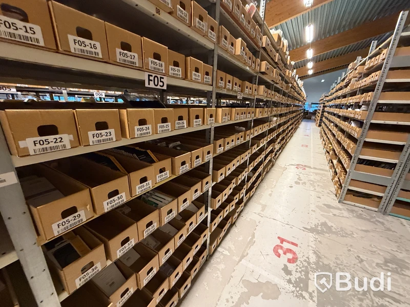 Large stock lot of mobile accessories – stated purchase value approximately SEK 2.1 million