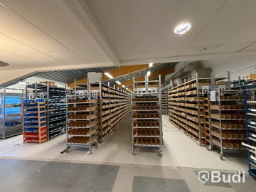 Stort lagerparti med mobiltillbehör – uppgivet inköpsvärde cirka 2,1 miljoner kronor