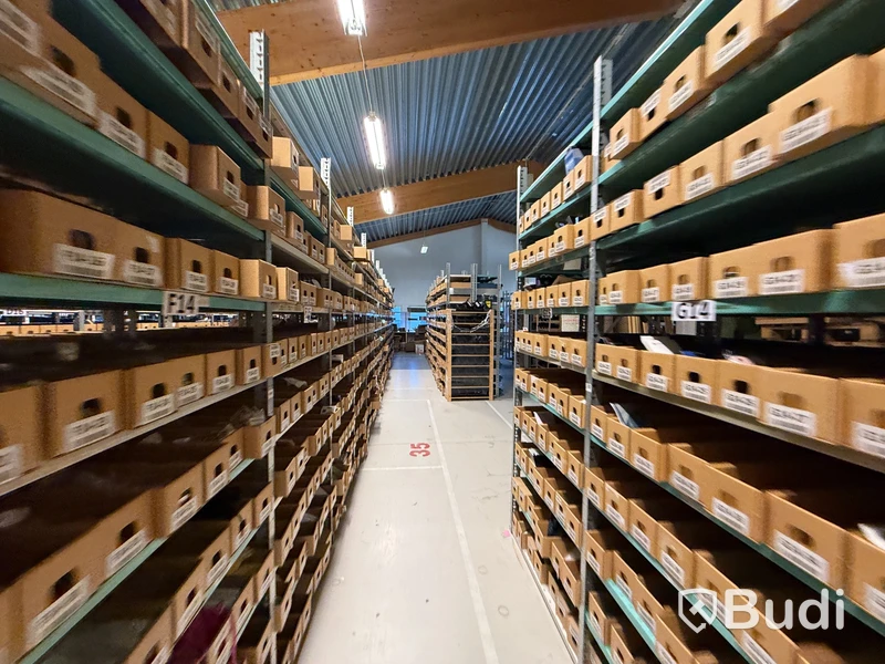 BIFAB Metal Storage Shelving with Picking Bins, 184 Sections