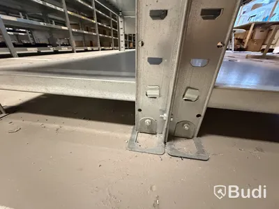 METRO Lagerhyllor i metall, flera sektioner