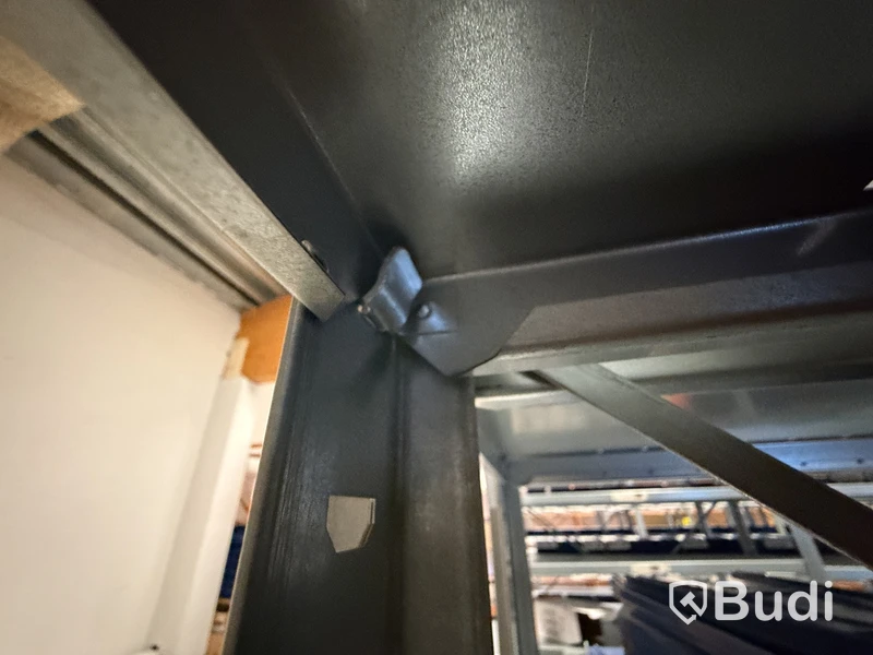 METRO Lagerhyllor i metall, flera sektioner