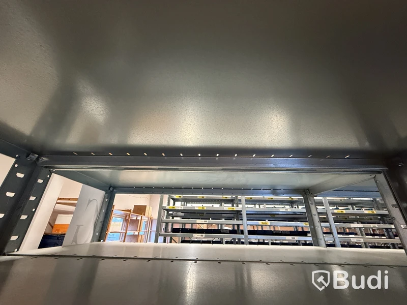 METRO Lagerhyllor i metall, flera sektioner