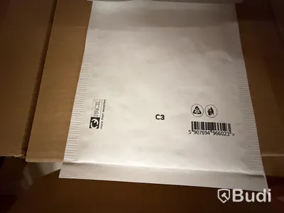 Lot of packaging materials, boxes and padded envelopes