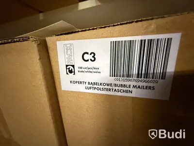 Lot of packaging materials, boxes and padded envelopes