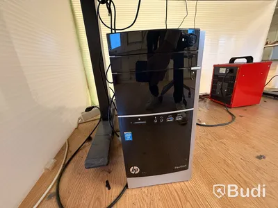 Lot of office furniture and computer equipment, Netgear access points