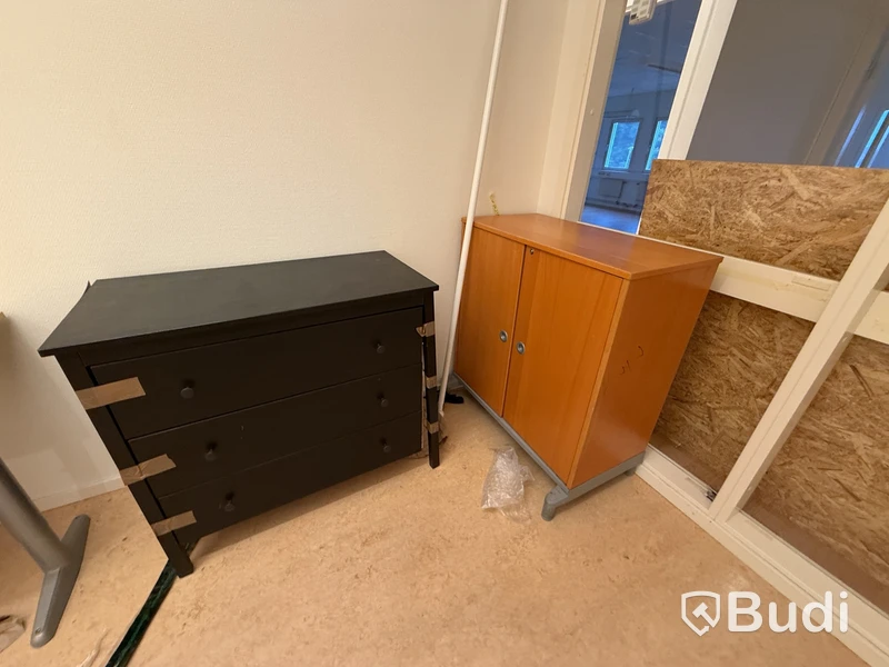 Assorted office furniture including a desk and storage units