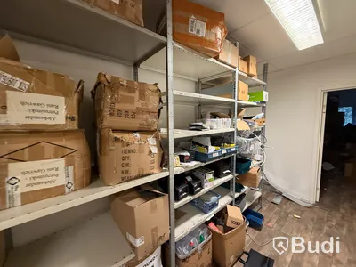 METRO Metal Warehouse Shelving, Multiple Sections