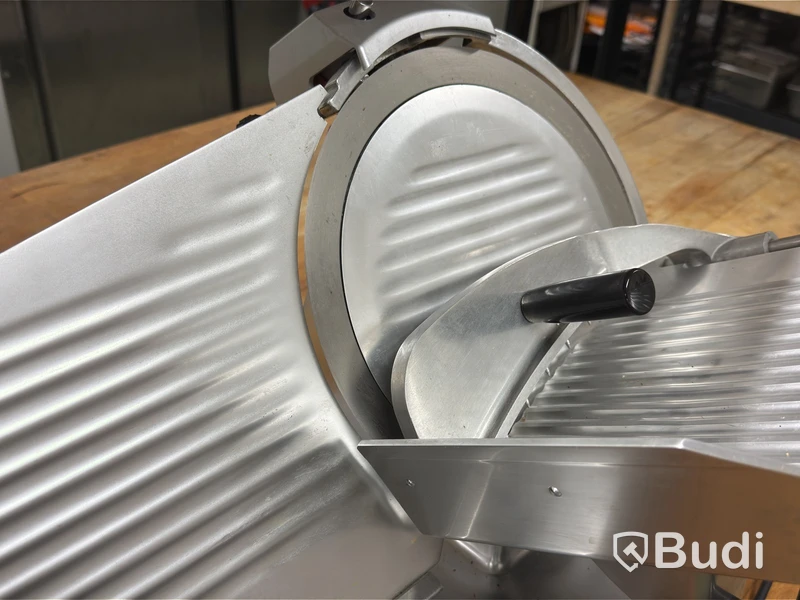 Skärmaskin, Royal Catering RCAM 300PRO