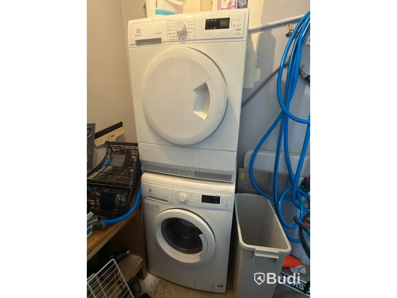 Tvättmaskin samt torktumlare, Electrolux
