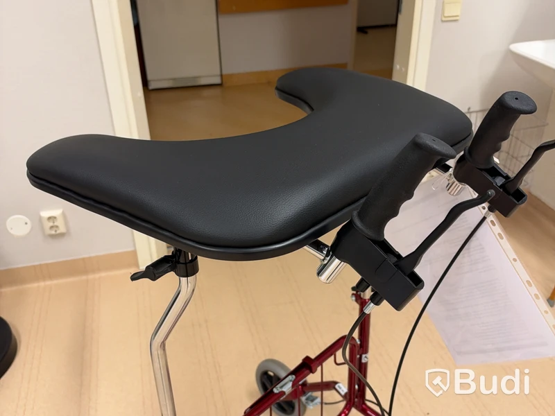 Four-wheeled walker with forearm support