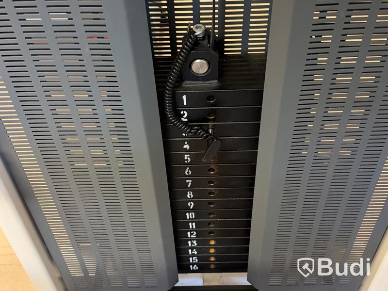 Reebok Strength Leg Extension, weight stack