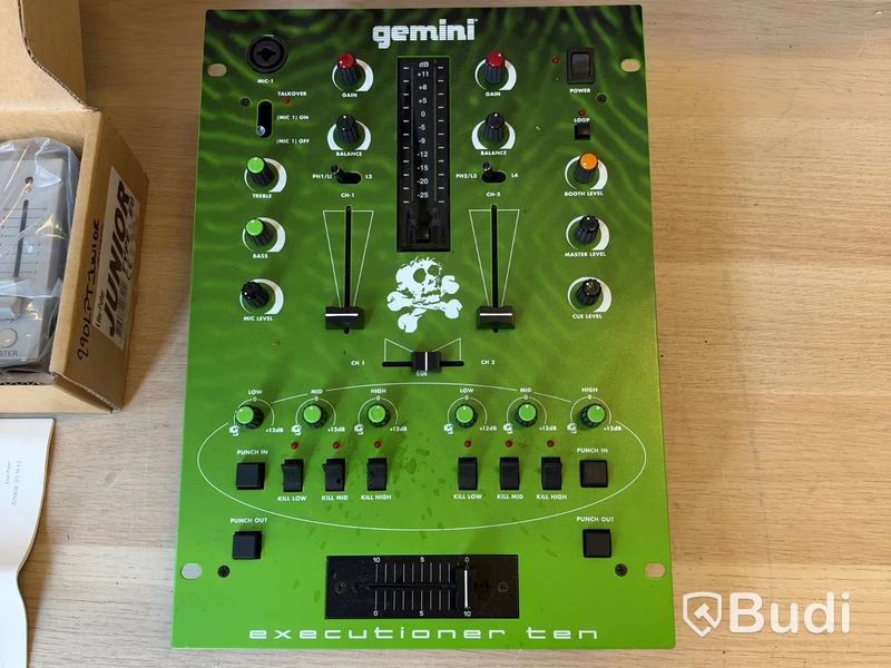 Gemini Executioner Ten DJ mixer and DMX controller