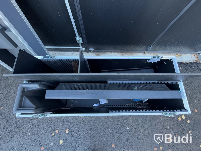 Flight Case Amptown Cases | 1 Samsung Monitor - Defective | 125x47x89 cm