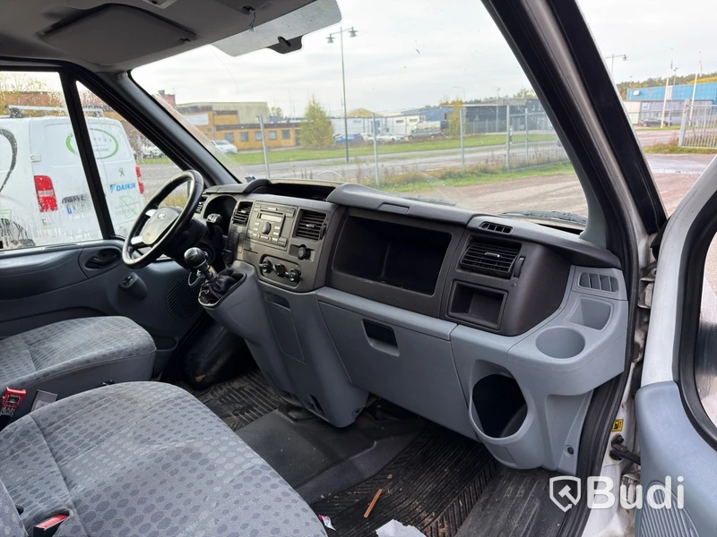 Ford Transit 300 2.2 TDCi Skåp (125hk) -2011