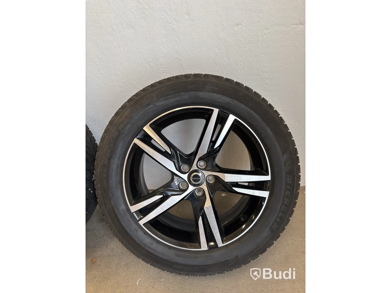 4 st. Vinterhjul Michelin, 235/55 R19, odubbade