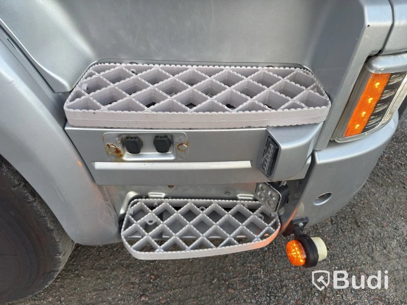 Hooklift truck | Snow plough truck | Scania R580LB8X4*4HNB -2017 | DIESEL