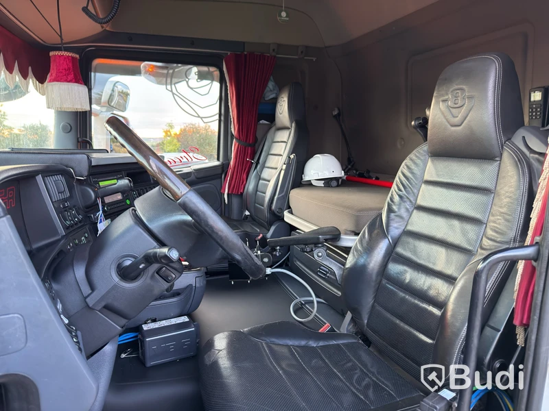 Hooklift truck | Snow plough truck | Scania R580LB8X4*4HNB -2017 | DIESEL