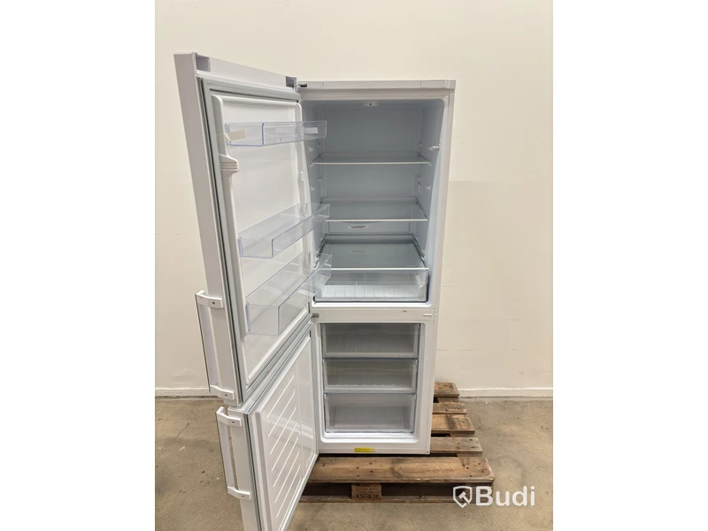 Elvita fridge freezer, 322 litres