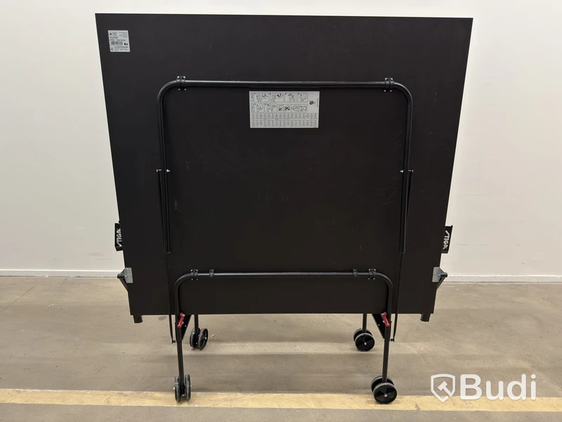 Foldable Stiga table tennis table