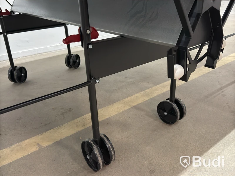 Foldable Stiga table tennis table